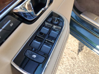 2015 Jaguar XJ XJL Portfolio