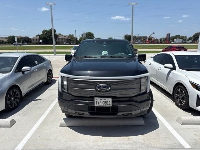 2023 Ford F-150 Lightning Lariat