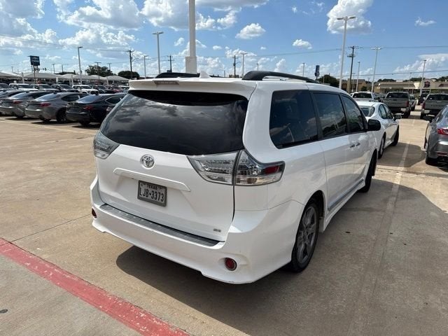 2018 Toyota Sienna SE