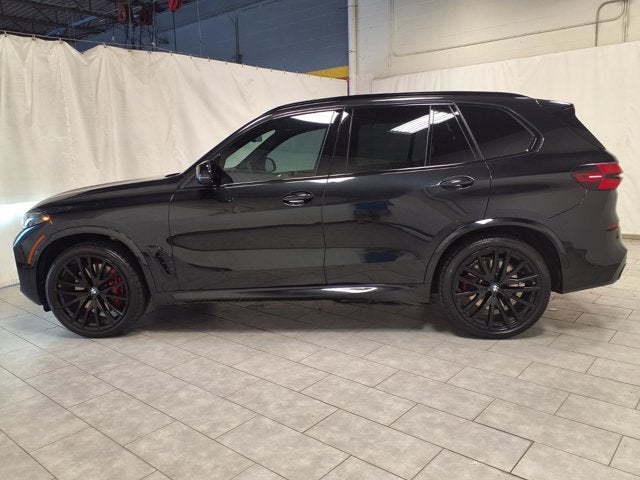 2025 BMW X5 M60i