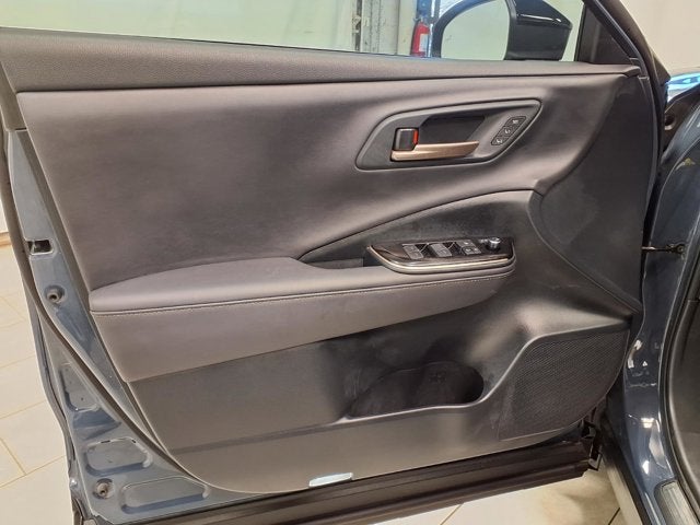 2025 Toyota Crown Signia XLE