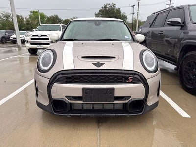 2023 MINI Hardtop 2 Door Base