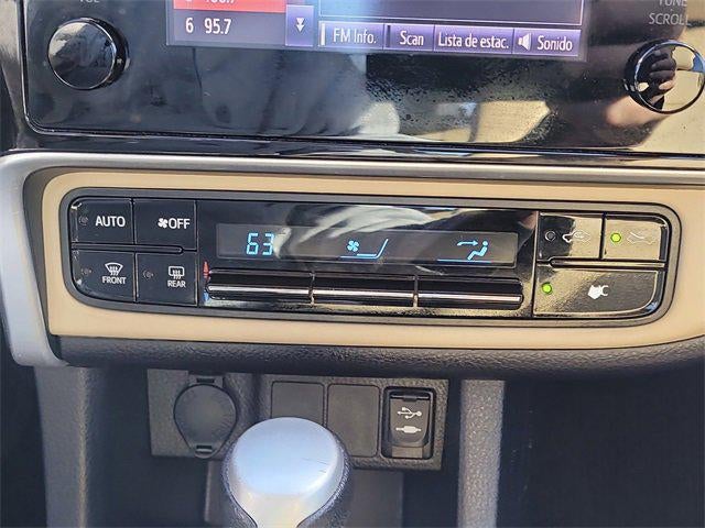 2018 Toyota COROLLA LE