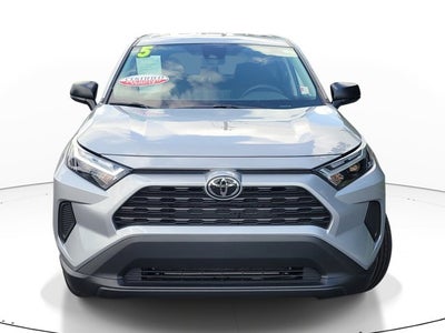 2025 Toyota RAV4 LE