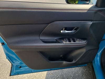 2025 Nissan Kicks MPV SR