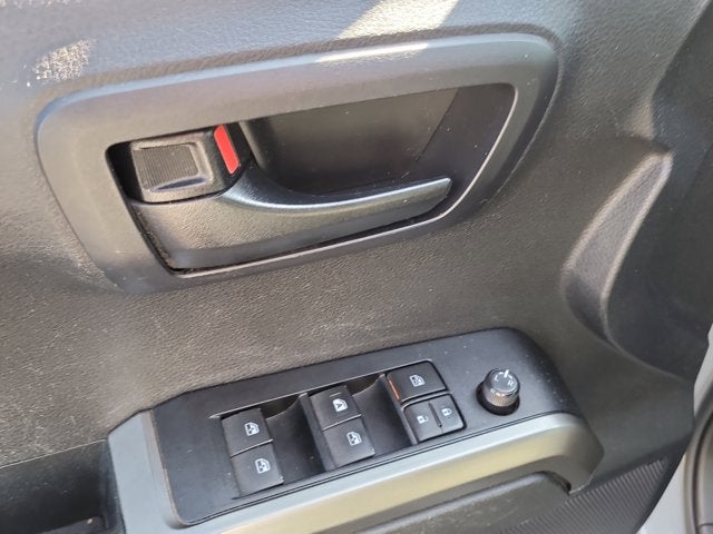 2021 Toyota TACOMA SR5 SR5