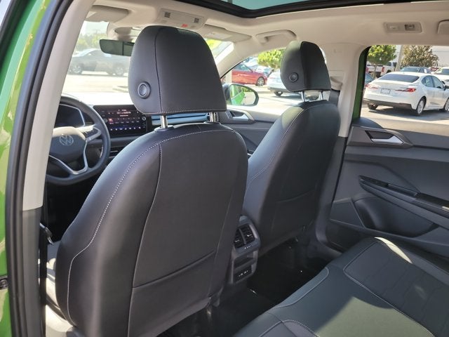 2026 Volkswagen Taos SE Black