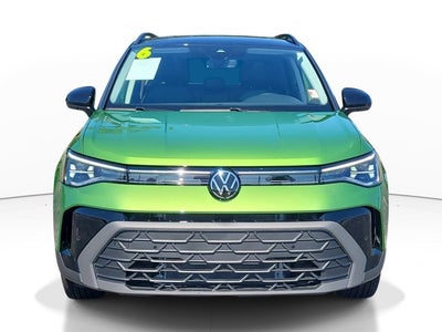 2026 Volkswagen Taos SE Black