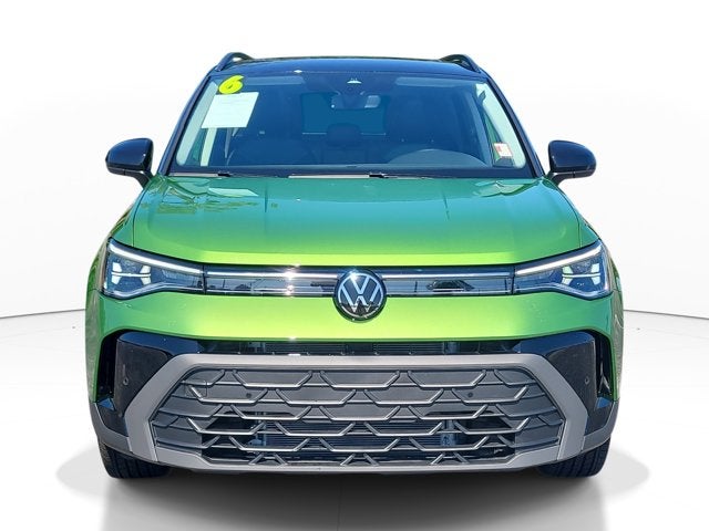 2026 Volkswagen Taos SE Black