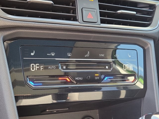 2026 Volkswagen Taos SE Black