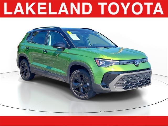 2026 Volkswagen Taos SE Black