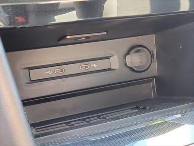 2026 Volkswagen Taos SE Black