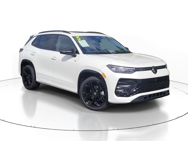 2025 Volkswagen Tiguan SE R-Line Black