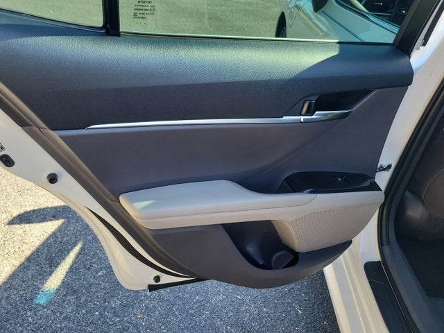 2018 Toyota Camry Hybrid LE