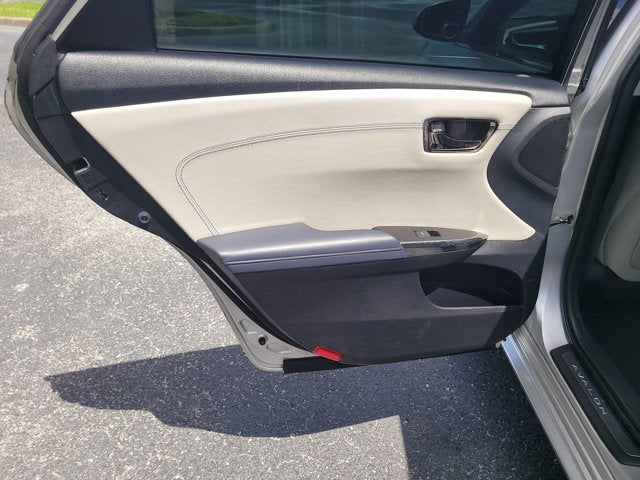 2014 Toyota AVALON Limited
