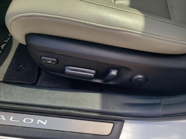 2014 Toyota AVALON Limited