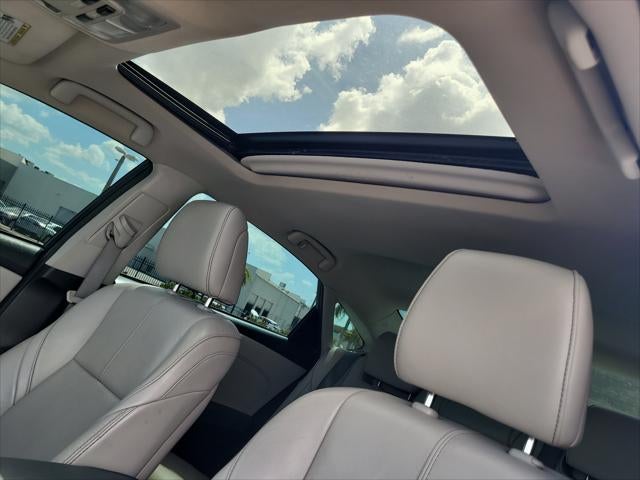 2014 Toyota AVALON Limited