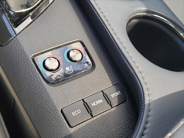 2014 Toyota AVALON Limited