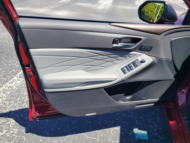 2020 Toyota AVALON Limited