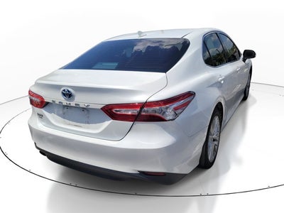 2020 Toyota Camry Hybrid XLE