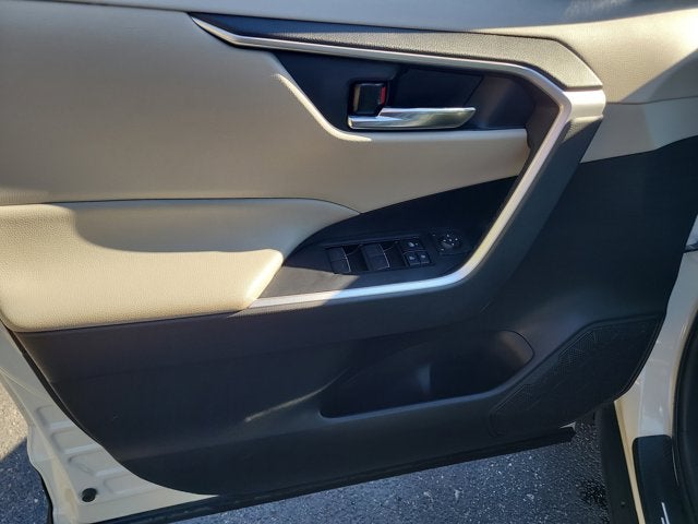 2022 Toyota RAV4 HYBRID Hybrid XLE Premium