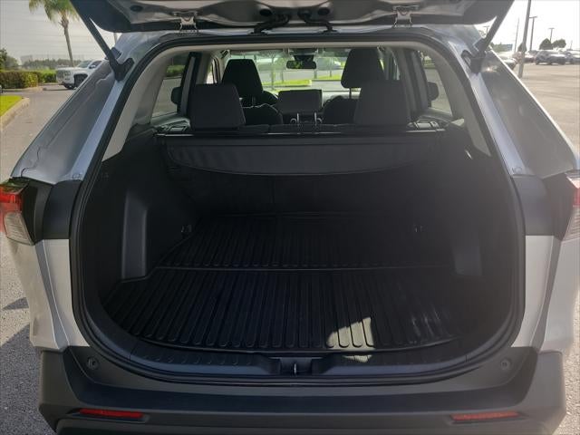 2024 Toyota RAV4 HYBRID Hybrid LE