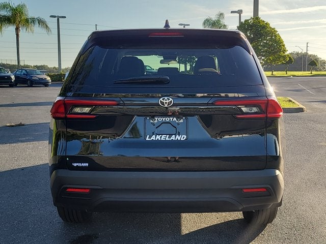 2025 Toyota Grand Highlander LE