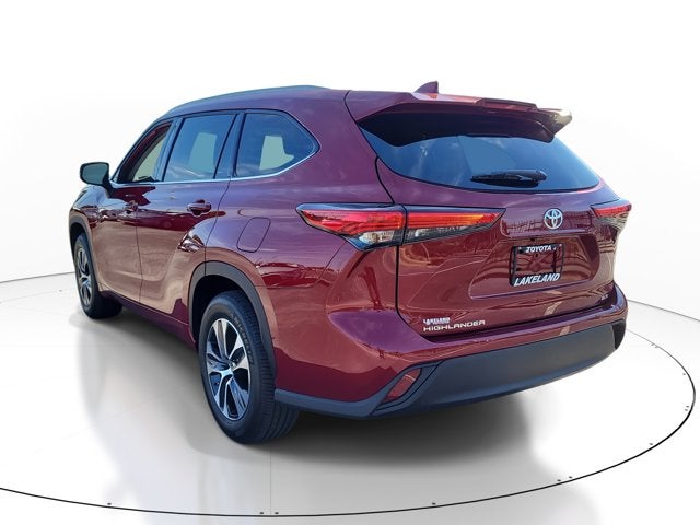 2022 Toyota HIGHLANDER XLE