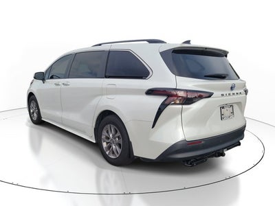 2024 Toyota Sienna XLE