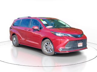 2023 Toyota Sienna XLE