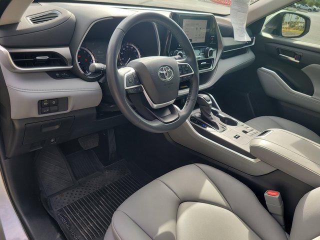 2024 Toyota HIGHLANDER XLE