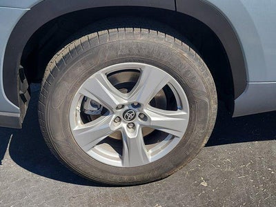 2023 Toyota HIGHLANDER LE