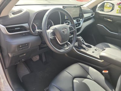 2024 Toyota Highlander XLE