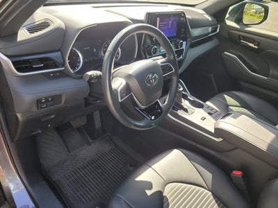 2024 Toyota Highlander XSE