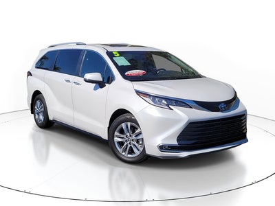 2025 Toyota SIENNA LIMITED Limited