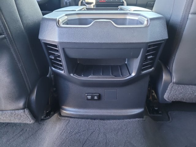 2024 Toyota TUNDRA 4X4 SR5