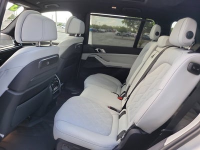 2023 BMW X7 xDrive40i