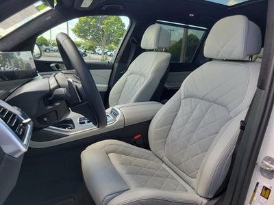 2023 BMW X7 xDrive40i