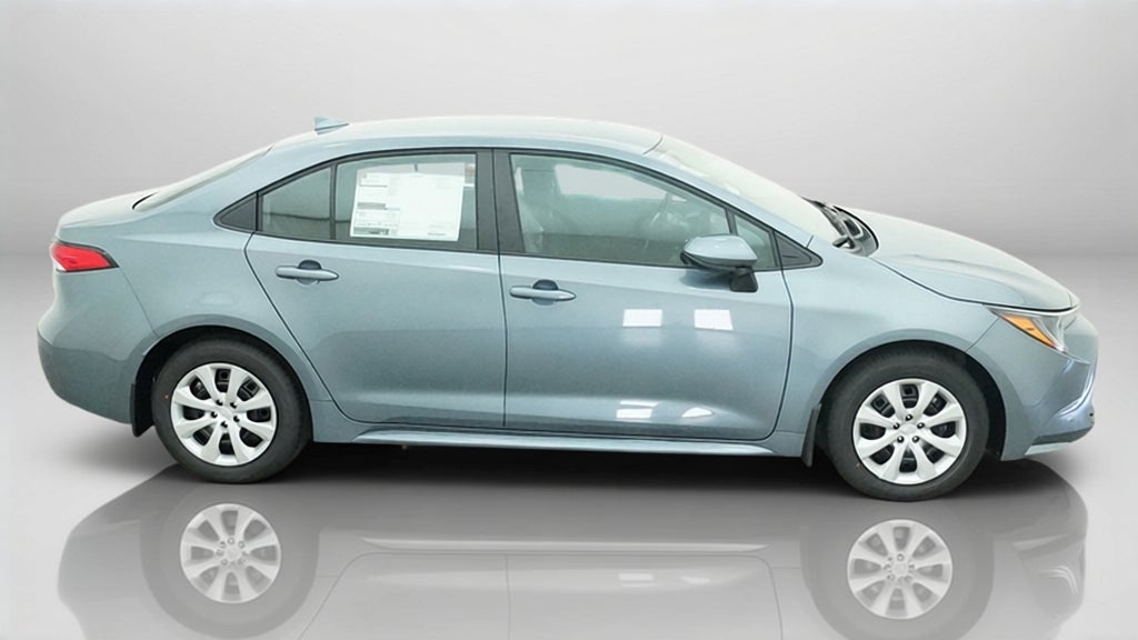 2027 Toyota Corolla LE