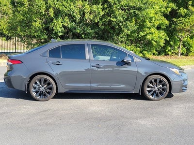 2025 Toyota COROLLA SE