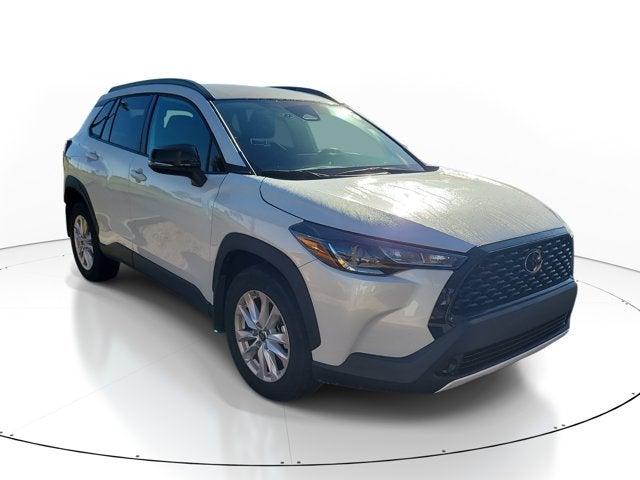 2025 Toyota Corolla Cross LE