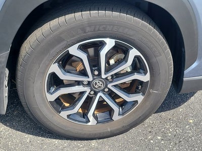 2024 Toyota Corolla Cross Hybrid SE