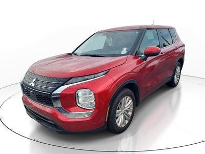 2024 Mitsubishi Outlander ES
