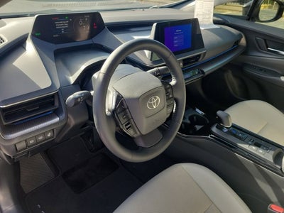 2025 Toyota PRIUS XLE
