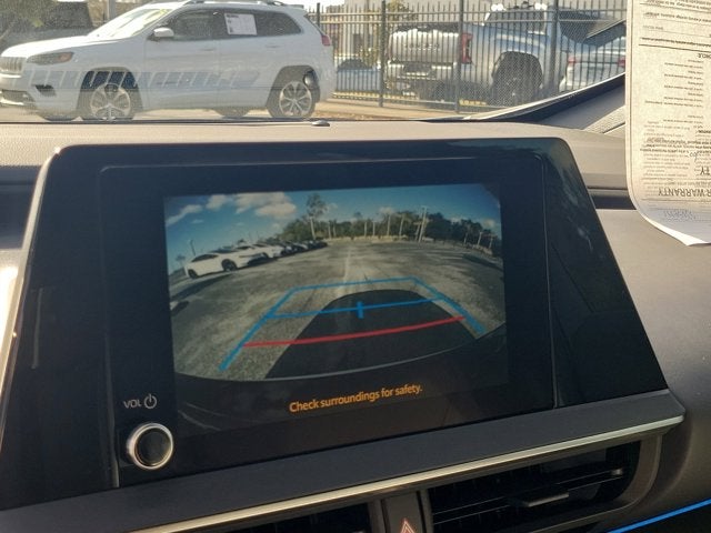 2025 Toyota PRIUS XLE