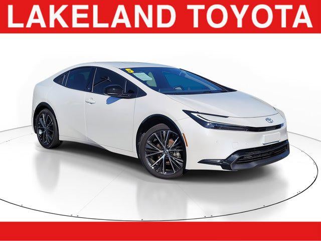 2025 Toyota PRIUS XLE