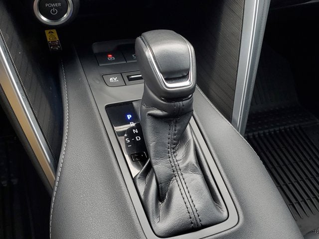 2024 Toyota Venza LE