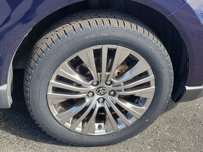 2022 Toyota Venza LE