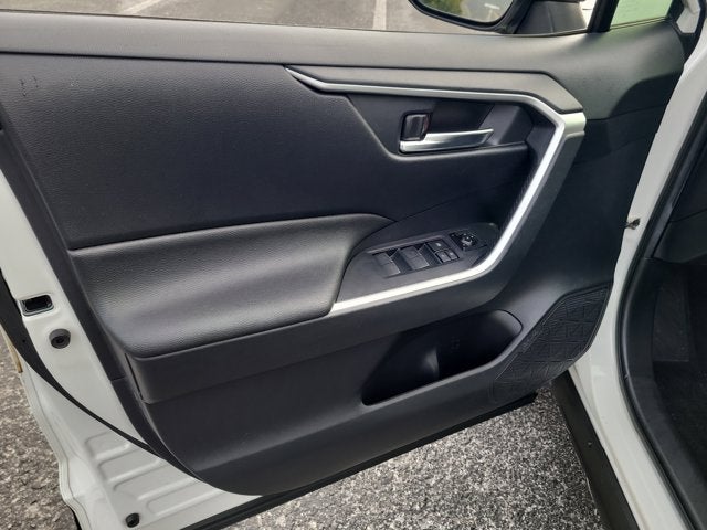 2022 Toyota RAV4 HYBRID Hybrid SE