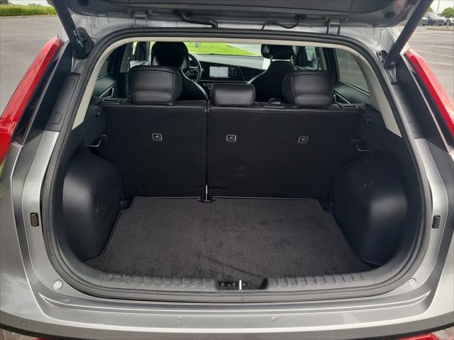 2023 Kia Niro SX